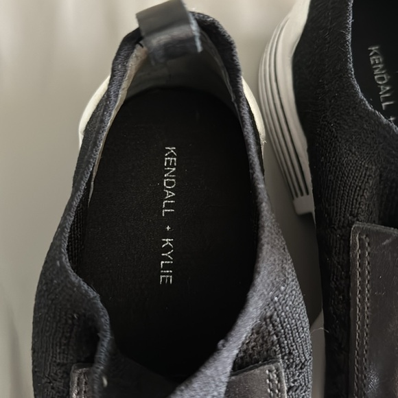 Kendall & Kylie Running Shoes Size 7.5 - Picture 6 of 6